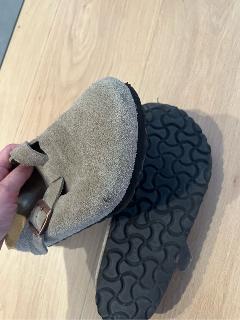 Birkenstock Boston Suede Clog Slip-On in Taupe 37 - Picture 3 of 4